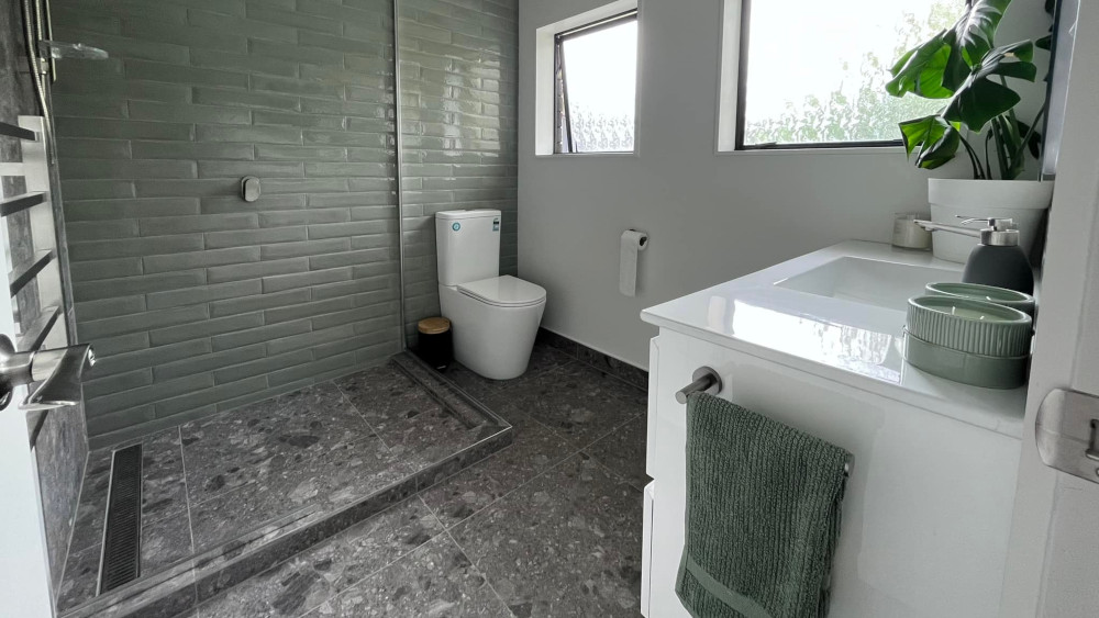 Contemporary Bathroom with Large Tiles